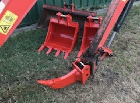 1.7t Kubota KX018 Excavator 2