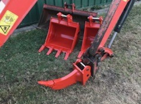 1.7t Kubota KX018 Mini Excavator 2