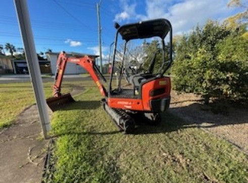 1.7t Kubota KX018 Mini Excavator 4