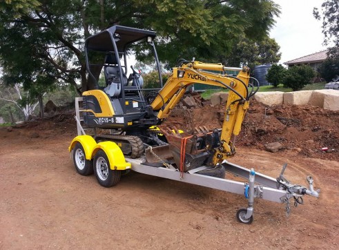 MINI EXCAVATOR DRY HIRE 1