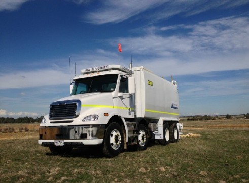 NEW 8x4 20,000lts Water Truck 1