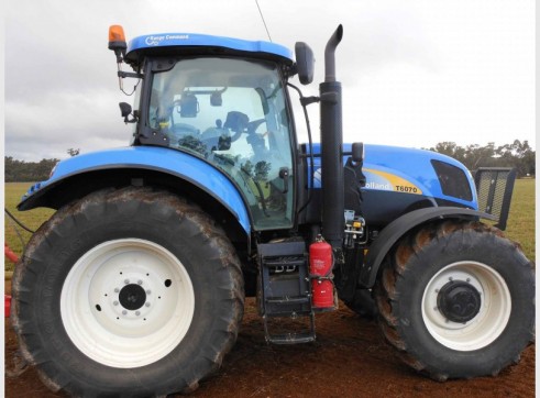New Holland T6070 2