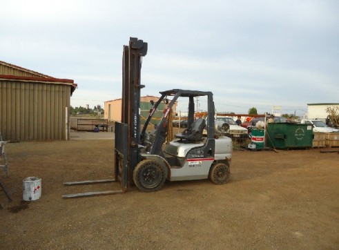 NISSAN 30 FORKLIFT 3 TON
