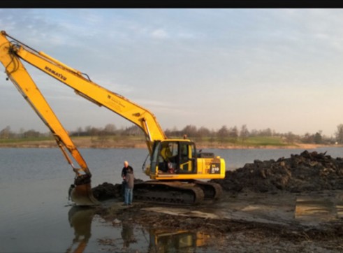 PC200 long reach Excavator with grab 2