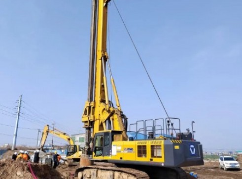 Piling and Drilling and cranes 1