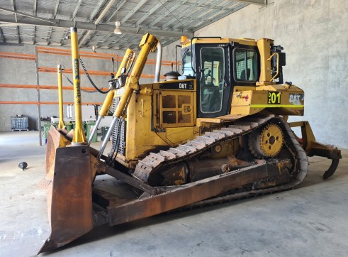 Plant Hire - Artic Dump Trucks, Excavators & Dozers 7