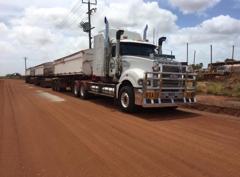 Prime Mover & Side Tippers