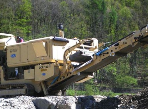 REV GCR & GCV 100 Jaw Crushers 2