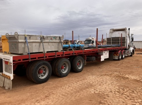 Flat Top & Drop Deck Road Trains 6