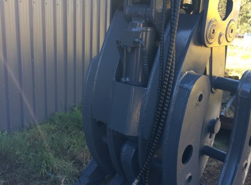 Rotating Grapple 3