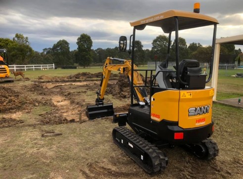 SANY 1.6T Mini Excavator 3