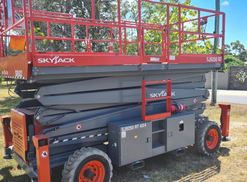 Scissor lifts 1