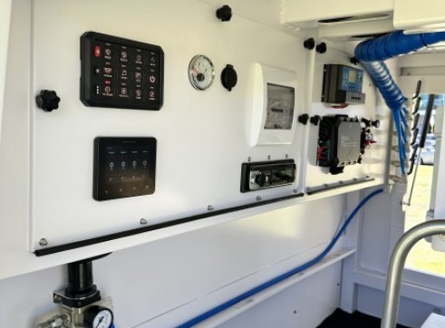 Service Trailer 12