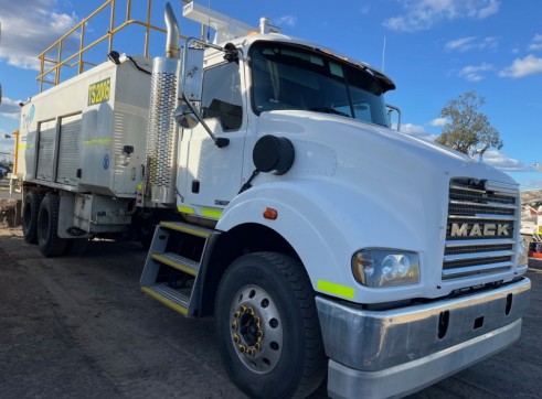 Service truck - mine spec