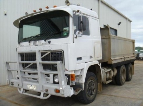 Steel Body Tipper 1