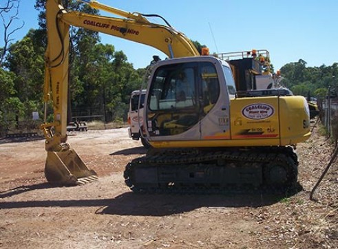 Sumitomo Shizo-3 12T Excavator 2