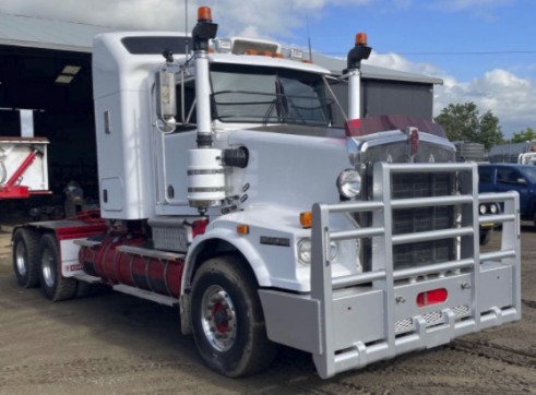 T659 Kenworth Prime Mover - 164T road train rated 1