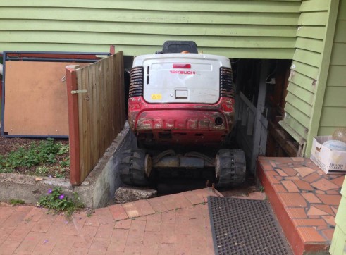 Takeuchi TBO16 Excavator 3