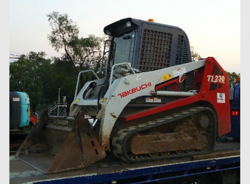 TAKEUCHI TL 230 TRACK LOADER