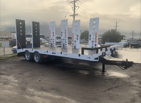 Tandem Axle TAG Trailer w/ramps