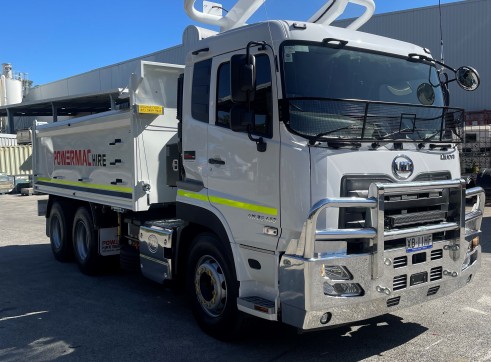 6x4 Tipper Truck - mine spec 5