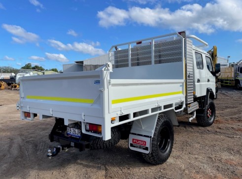 4x4 Crew Cab Tipper Truck 3