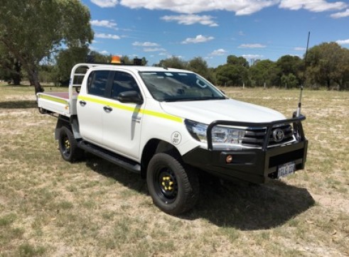 Toyota Hilux Dual Cab Tray Back Ute