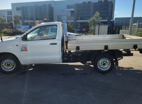 Toyota Hilux Workmate 2015 7