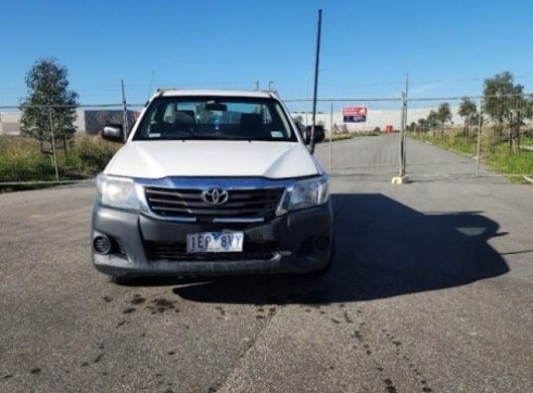 Toyota Hilux Workmate 2015-duplicate 5