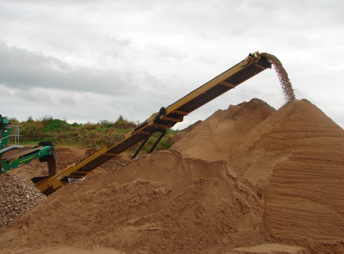 TR50 Tracked Conveyor 2