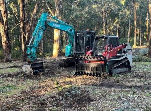 100HP Track Loader w/forestry mulcher 2