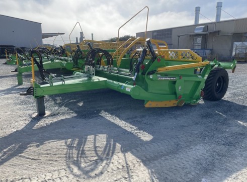Tractor Laser Bucket 9FT (2.7m) 1