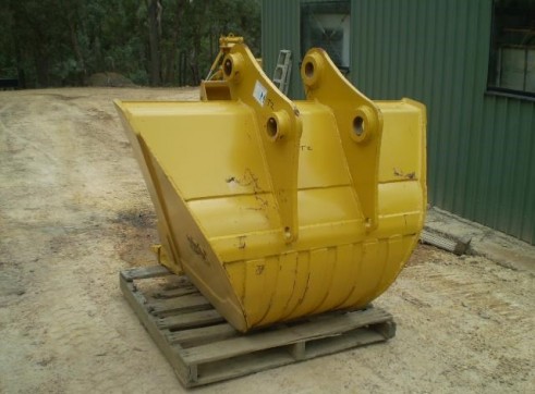 Trapezoid Bucket 20 Ton  2