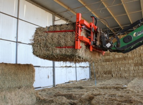 Tuskan Bale Clamp 4