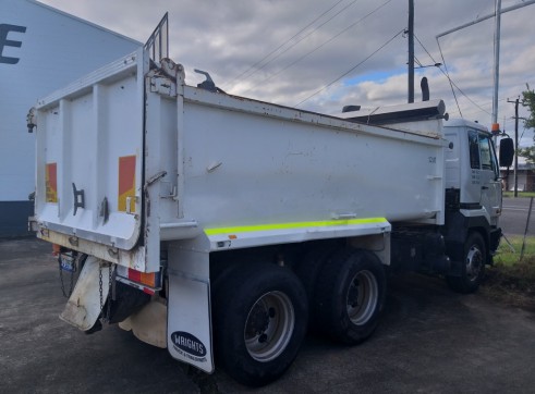 UD Tandem Tipper Body Truck 2