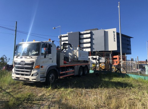 Vacuum excavation truck Hire 1