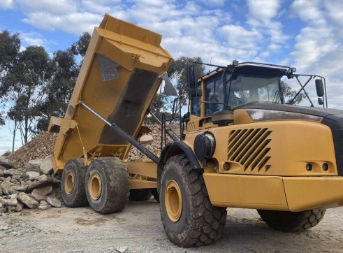 Volvo A40 6x6 Articulated Haul Truck (Moxy) 1