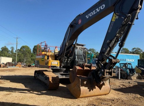 Volvo EC300D 30t Excavator 2