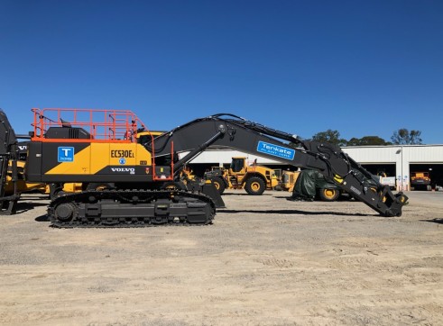Volvo EC530EL Excavator 11