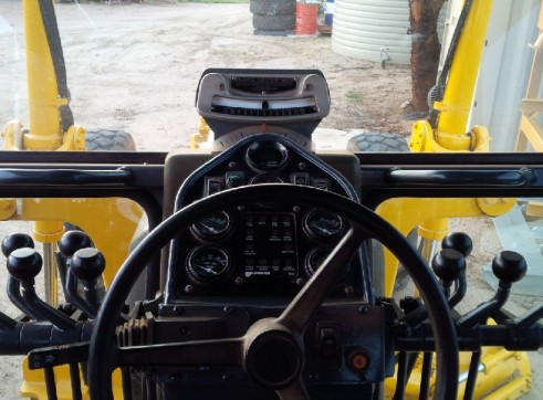 Volvo G720 Grader 5