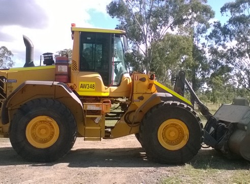 Volvo L120F Loaders 3