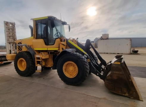 VOLVO L60F Loader 1