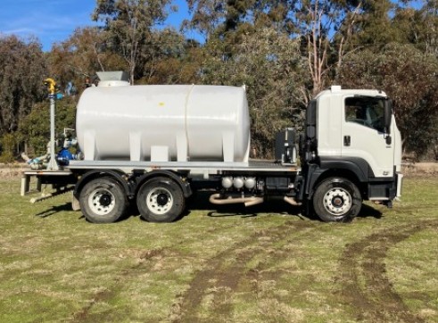 14,000L Isuzu Water Cart 2