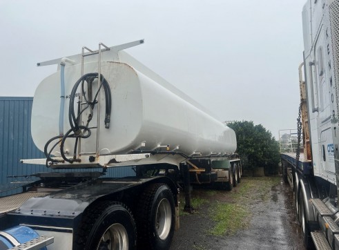 30,000L Water Tanker 1