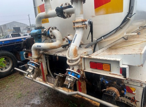 30,000L Water Tanker 5