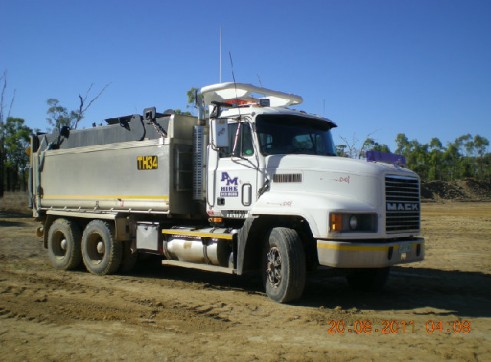 Water Truck & Tipper