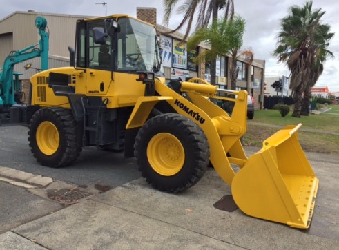 Wheel loader  2