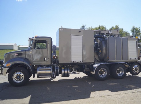 X-8 Hydro Excavator 3