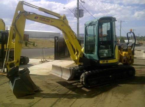 Yanmar VIO50-U 5.5t Excavator  2