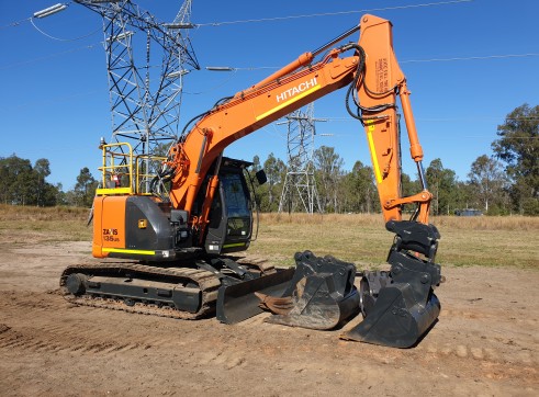 14T Zx135 Hitachi excavator 1